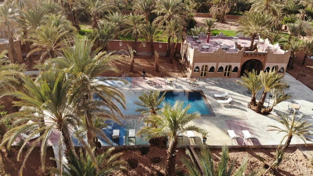 Couple enjoying Paris with Eiffel Tower