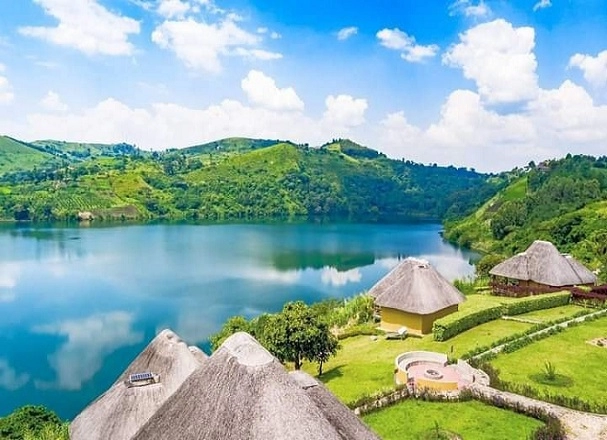 Couple enjoying Paris with Eiffel Tower