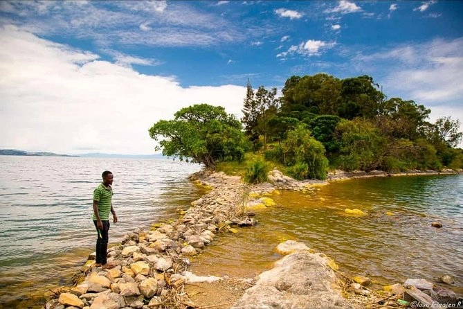 Couple enjoying Paris with Eiffel Tower